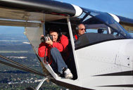 Vol à basse altitude pour les photographes professionnels